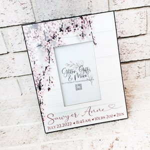 Newborn Baby frame, Custom infant frame, New baby girl frame, personalized baby frame, frames with name, birth stat frame, infant daughter