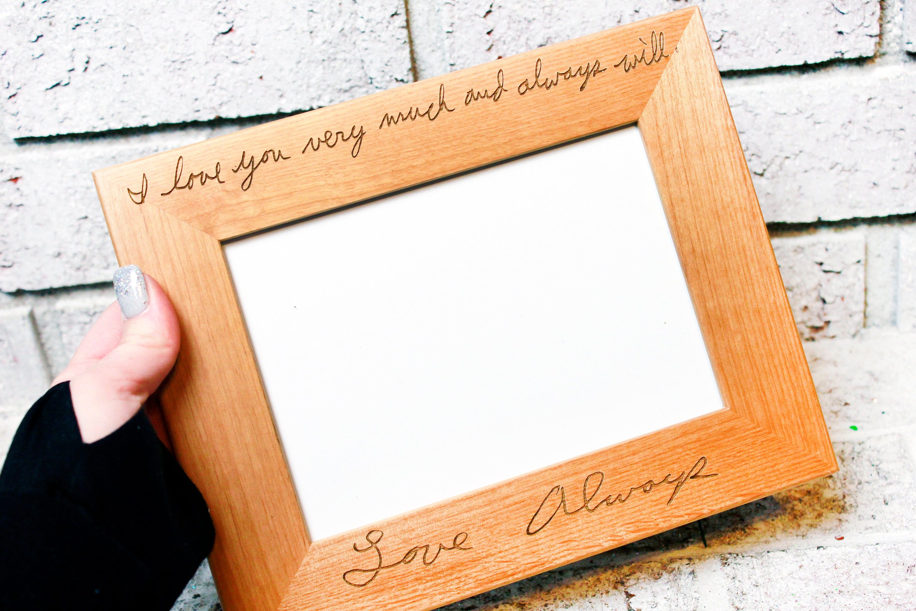Cornice Portafoto Multipla Personalizzabile Realizzata in Legno Taglio Laser con Nome e Mongolfiera – Made in Italy
