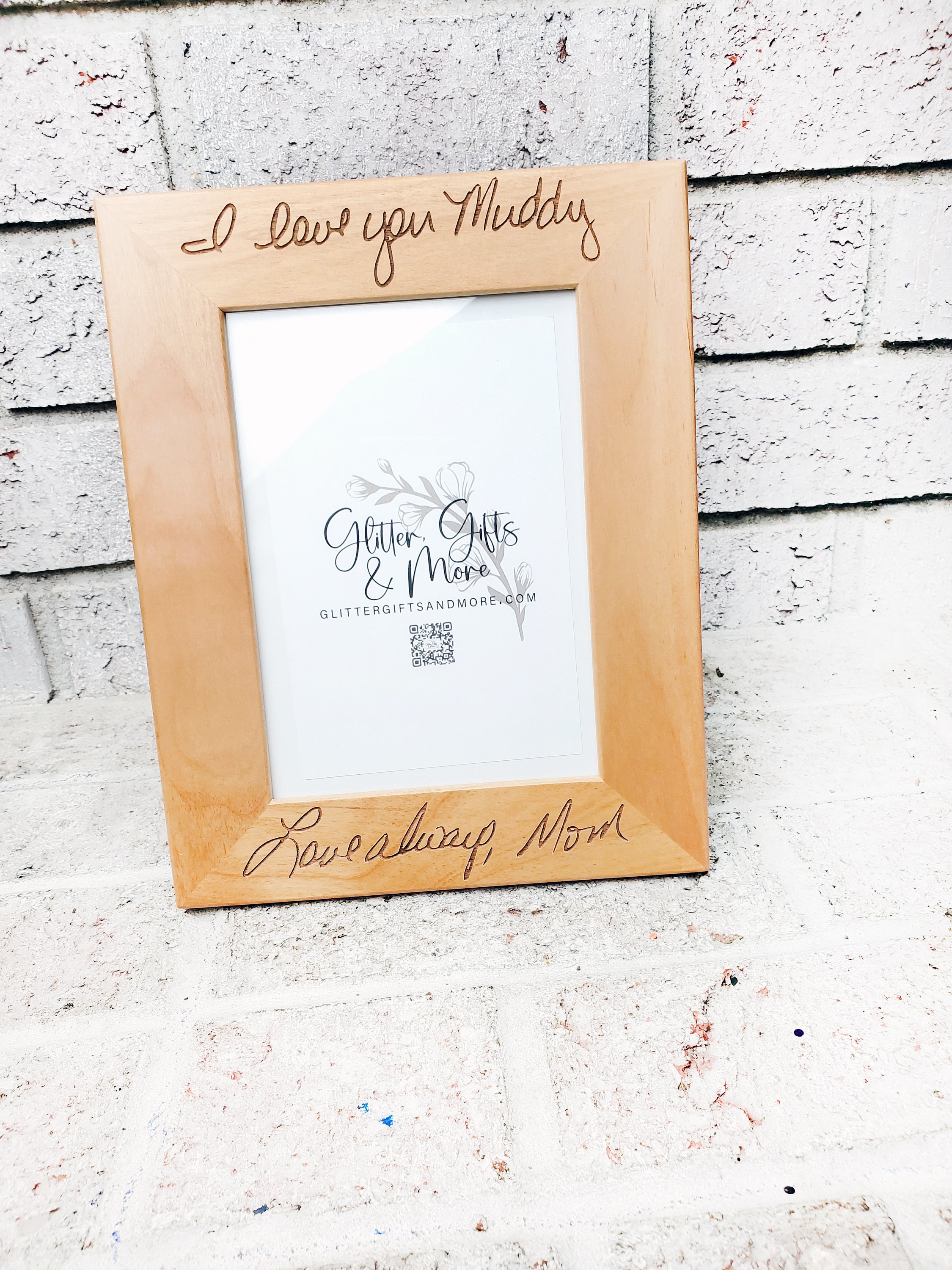 CustomGiftsNow Cornice In Legno Naturale | Incisa "I Love My Grammy To The Moon And Back" | Porta Foto 10x15 Cm
