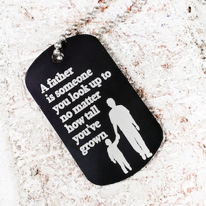 Dad Dog Tag mit Gravur, Vatertags Geschenk, Black Metal, Silhouette Design