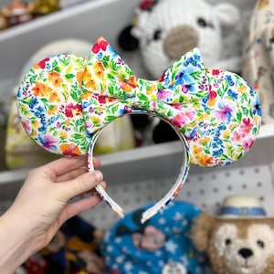 Spring Flower Disney Ears, Minnie Ears, Flower and Garden Ears, Disney headband, Mickey Mouse ears, Minnie Mouse ears, Disney fashion