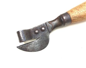 Found this weapon-like thing while metal detecting. Any idea what it is ...