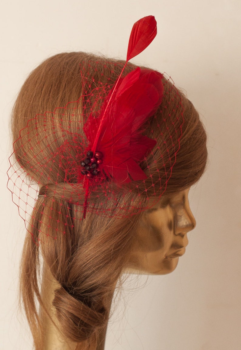 Red Birdcage Veil FASCINATOR with Feathers. Cocktail Etsy