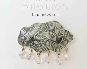 Broche en porcelaine nuage orageux perles de crystal