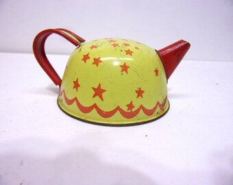 Vintage Tin Litho Childs Playet Tea Pot