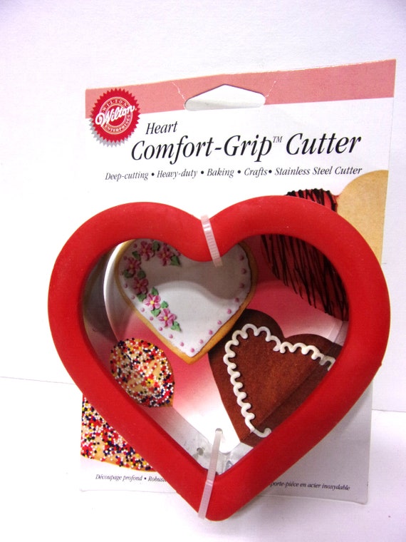 Wilton Comfort-Grip Cookie Cutter, Heart, 4