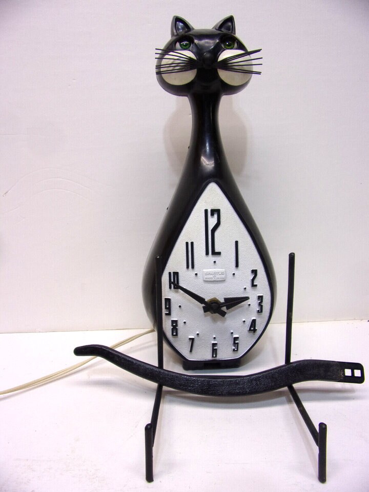 Simone Cat Clock - Etsy