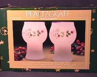 NIB Set Pfaltzgraff Winterberry Frosted Floating Candle