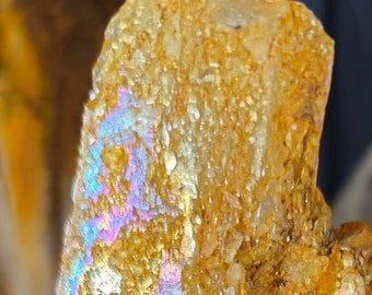 Rainbow Mayanite