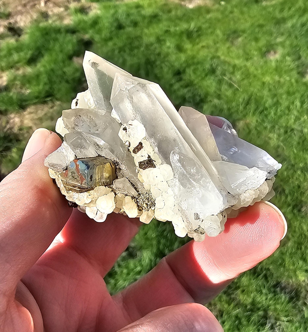 Quartz, Calcite and Pyrite Specimen From Spruce Ridge, Washington State ...