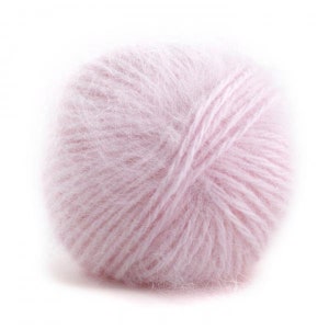 Belangor . 100% French Angora . Galler Yarns Pink