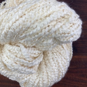 Island Cotton . Large Skein . Combed Sipan Cotton Nylon Blend  . 357 yards . 226 g . Colorway Ecru