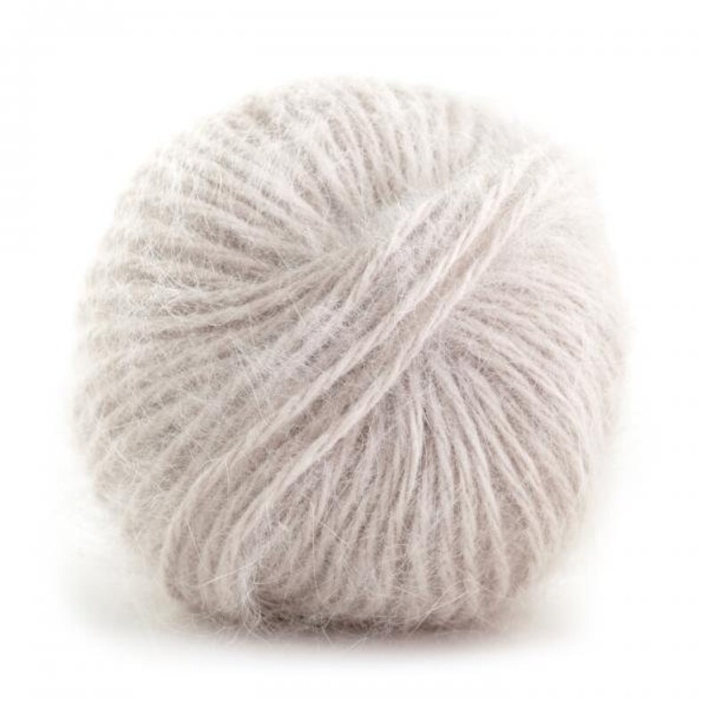 Belangor . 100% French Angora . Galler Yarns Oatmeal