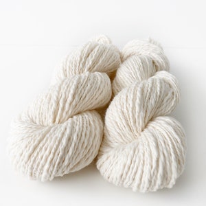 Inca Cotton . 100% Organic Peruvian Cotton . Worsted . 140 yards . 100 g . Colorway Ecru