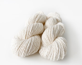 Inca Cotton . 100% Organic Peruvian Cotton . Worsted . 140 yards . 100 g . Colorway Ecru