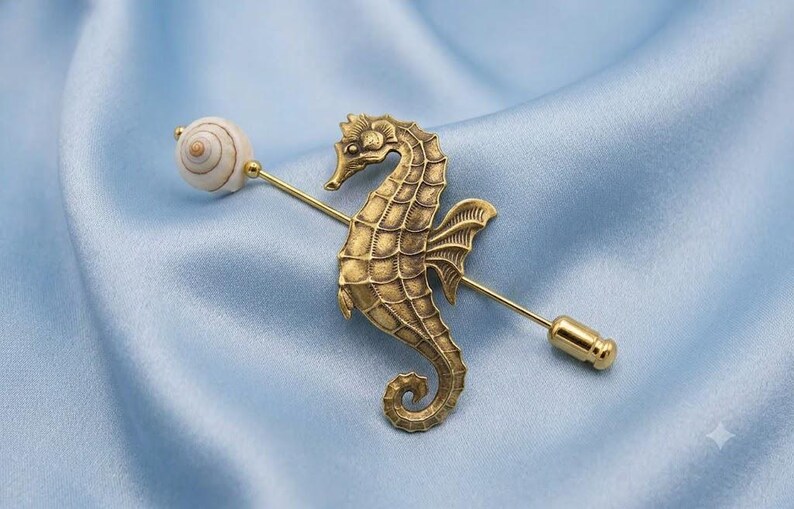 Seahorse Pin, Shawl Pin, Scarf Pin, Sweater Pin, Seashell Pin, Sarong Pin, Ocean Pin, Seahorse, Shell Jewelry, Beach Cover up Pin, Seashell Bild 2