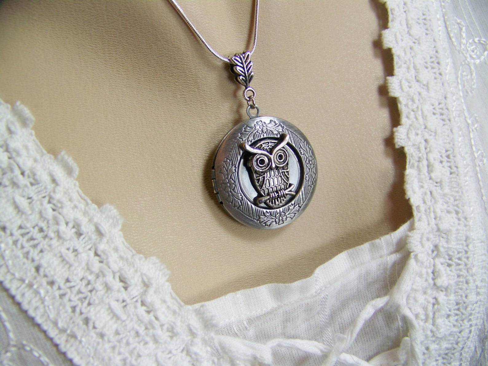 Owl Locket Silver Owl Keepsake Locket Picture Locket Etsy