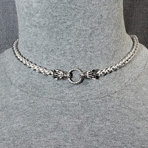 Locking Companion Wolves Discreet Day Collar w/ Polished Silver Finish Stainless Steel Viking Braid Chain With Hex Lock in Back - Gif Boxed