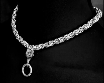 The Raven Master Locking Collar with Thick 8mm Chainmaille Necklace with 2 Different Connector Rings - Gift Boxed