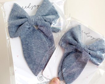 Klassieke haarelastiekjes | Grote strikken | Haarelastiekjes 4 juli | Chambray-haarstrik | Handgebonden strik | Haarspeldjes voor kinderen | Grote klassieke gedraaide strik