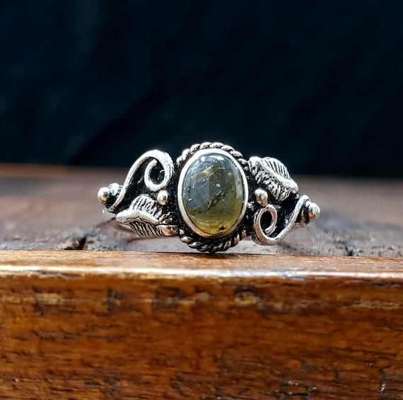 Adjustable Silver Labradorite Vine Ring - image 3