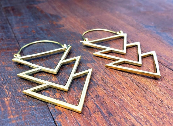 Large Gold Arrowhead Geometry Earrings - image 1
