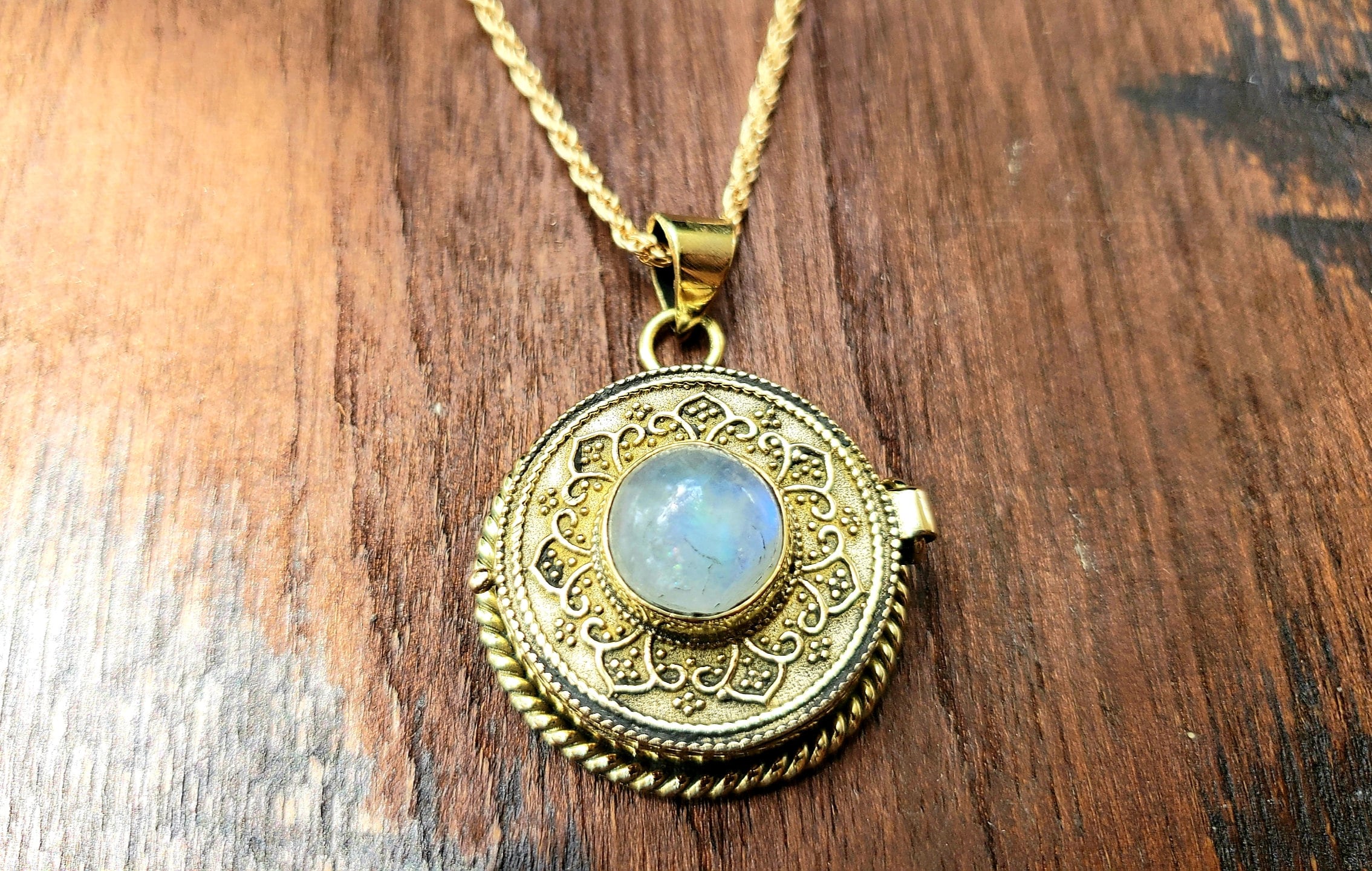 Moonstone locket pendant deals