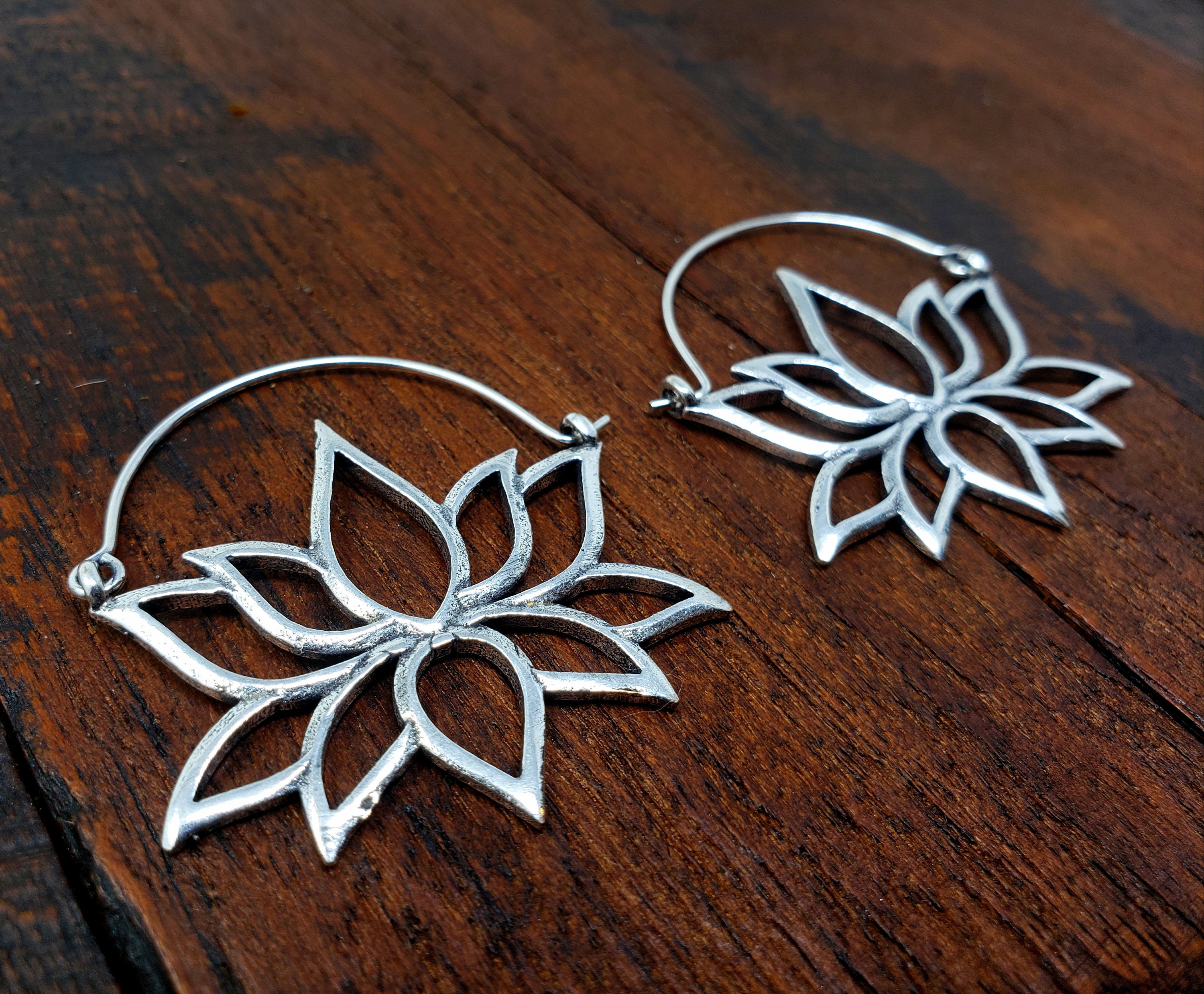 Update more than 126 silver lotus earrings best