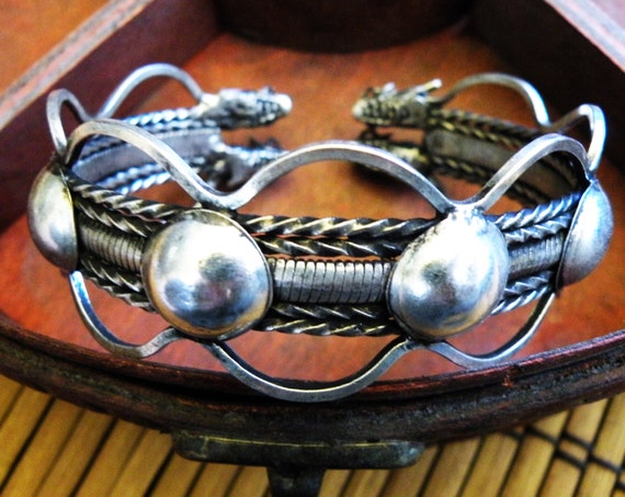Gypsy tribal cuff vintage Miao Hmong tribal silve… - image 1