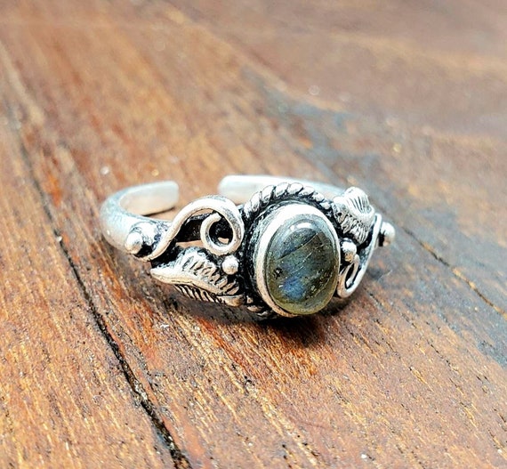 Adjustable Silver Labradorite Vine Ring - image 4