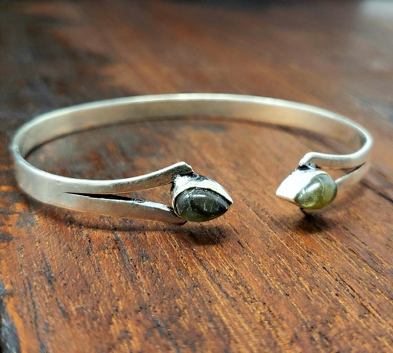 Simple Silver Labradorite Dagger Bangle Bracelet … - image 1