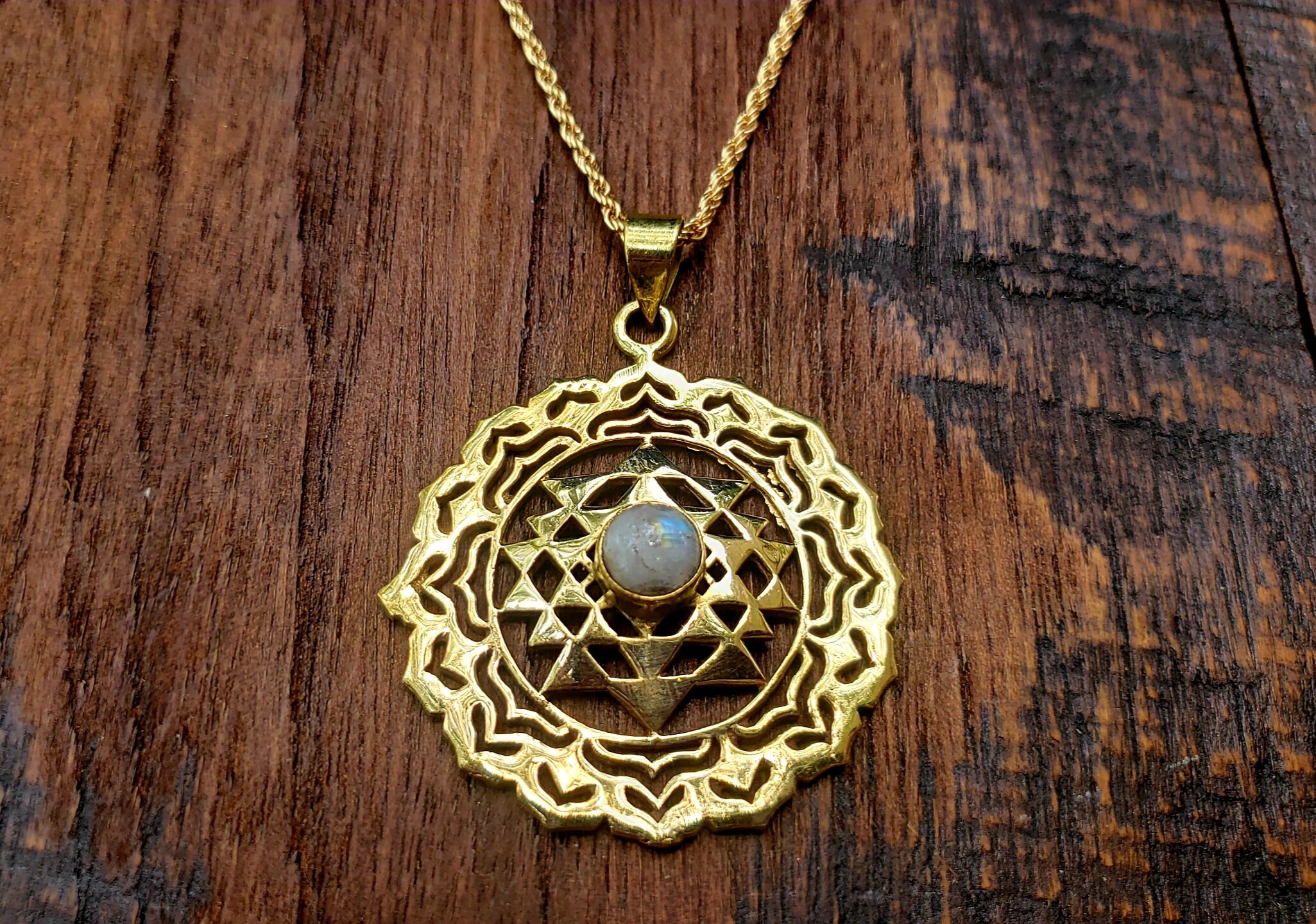 Sri chakra pendant gold discount