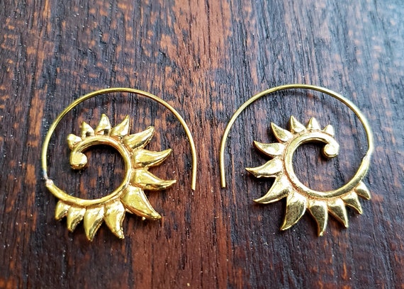 Ancient Dance Gold Spiral Earrings - image 2