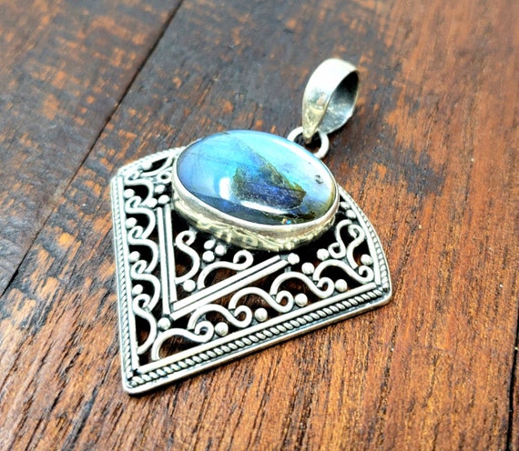 Sterling Silver Labradorite Filigree Pendants Sterling Silver Labradorite Filigree Pendants