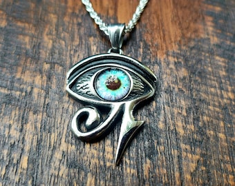 Collar colgante de acero inoxidable Egyptian Eye of Horus