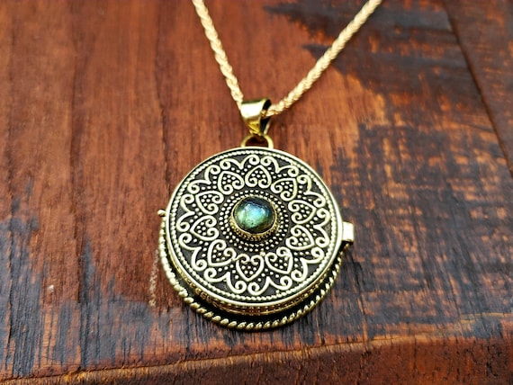 Locket necklace etsy discount