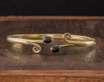Black Onyx Swirl Brass Arm Cuff: Bohemian Festival Jewelry
