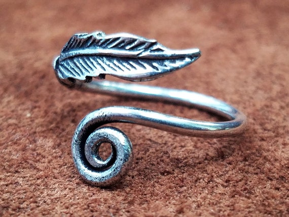 Simple Silver Adjustable Feather Ring -  Gypsy Et… - image 2