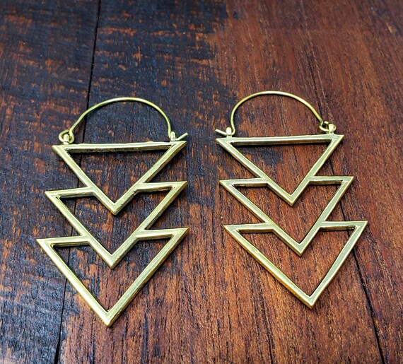 Large Gold Arrowhead Geometry Earrings - image 2
