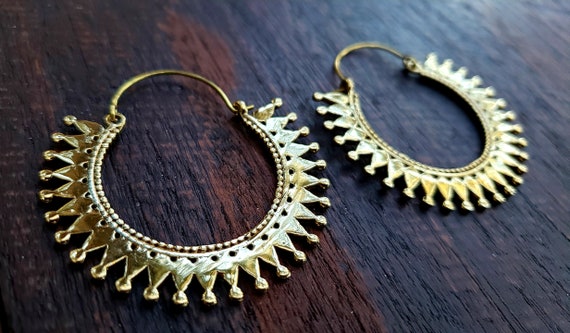 Exotic Traditional Gold Tone Hoop Earrings - image 1