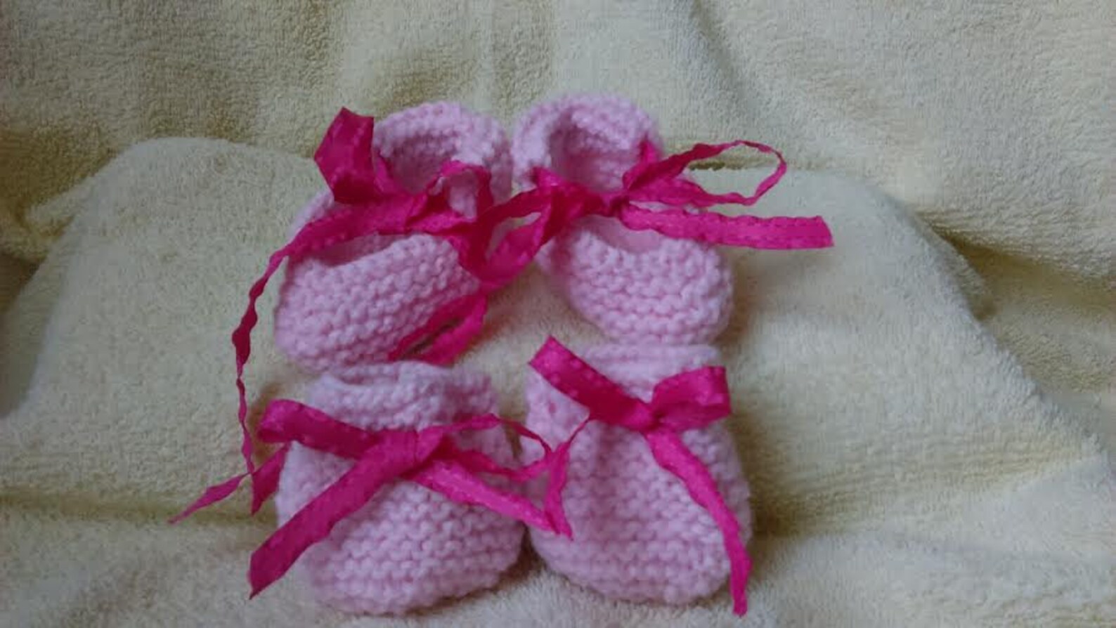 new born baby collections- pink ballet shoes and pink mitts set
