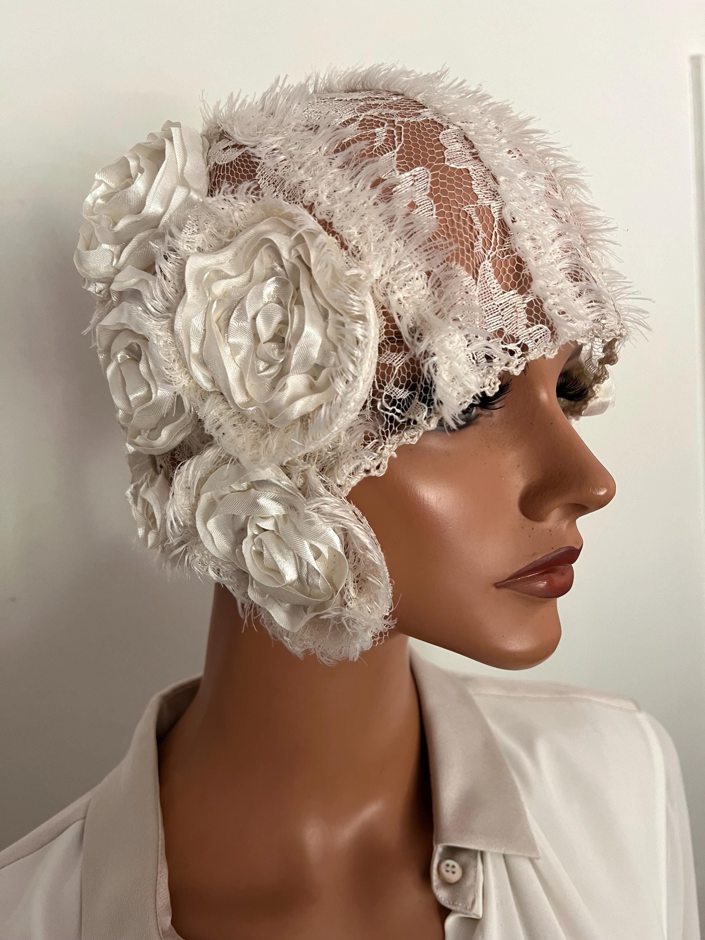 White Cloche Flapper Hat Lace Antique Style Wrap Daytime  display picture 2