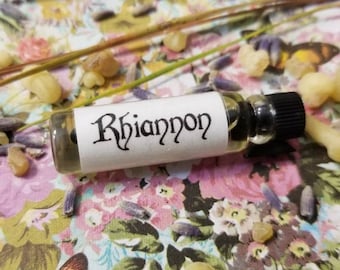 Rhiannon Goddess Perfume White Flowers Wood Forest Greens