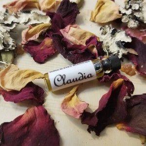 Claudia Parfümöl Inspiriert von Interview mit dem Vampir, reife Bananen, Weihrauch, Moos, Ruh Khus Attar, weiße Blumen, französische Rose, Gewürze