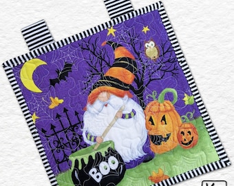 Halloween Quilted Wall Hanging Decor Boo Cauldron Gnome Cotton Fabric Design Handmade Wall Art Home Decoration Unique Gift