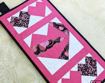 Quilted Wall Hanging Handmade Cotton Fabric Pink & Black Hearts Design Unique Wall Art Holiday Home Decor Cute Valentines Decoration Gift