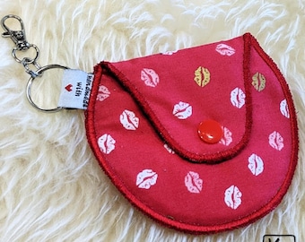 Mini Pouch Keychain Fabric Lipstick Kiss Print Design Embroider Edge Cute Coin Purse USB Card Earbud Holder Handmade Multiuse Keychain Gift
