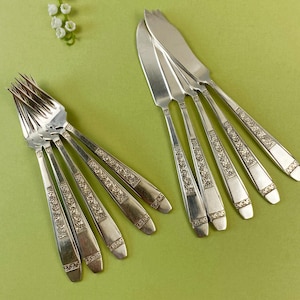 Vintage G. Ellis Arundel Plate Fish Knife & Fork Set Sheffield England Silver