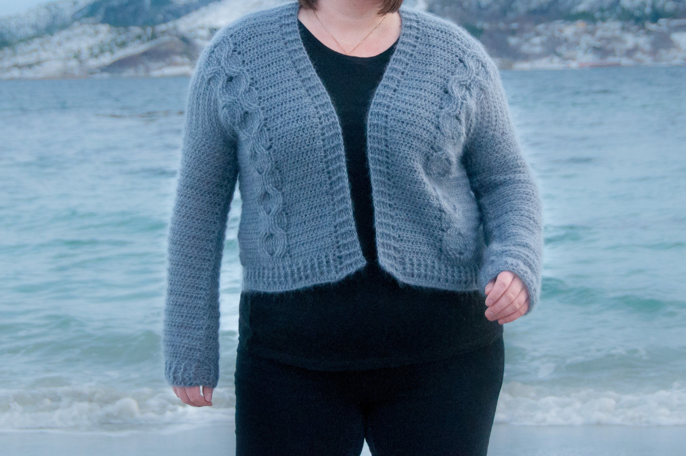 40 Cardigan Crochet Patterns for Easy Layering, Color, and Cozy Handmade Style 40 Crochet Cable Stitch Cardigan Pattern: Everyday Style