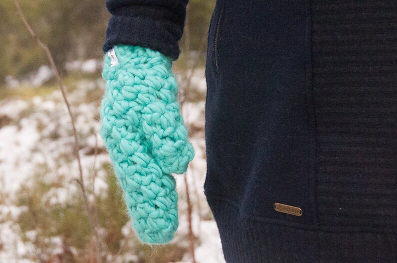 Bulky Mittens Crochet Pattern, Crochet Mittens Pattern, Mittens for Women, Mitten Crochet Pattern, Mitten Pattern, Mitten Glove, Mittens image 5